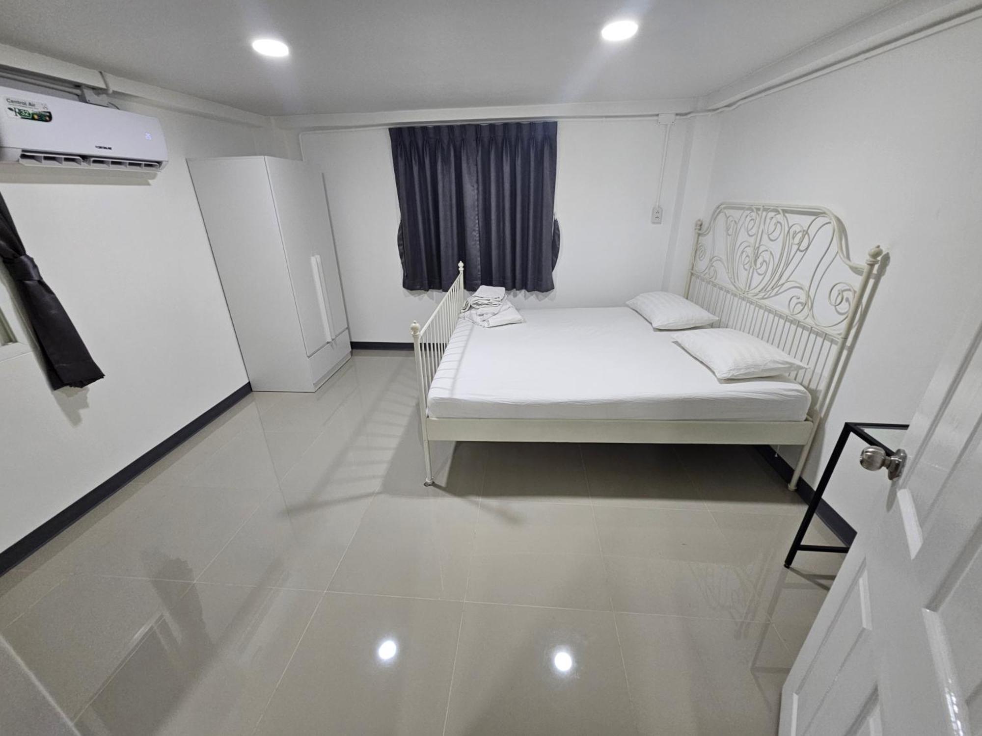 Loft 21 Apartment Romklao Bangkok Kültér fotó